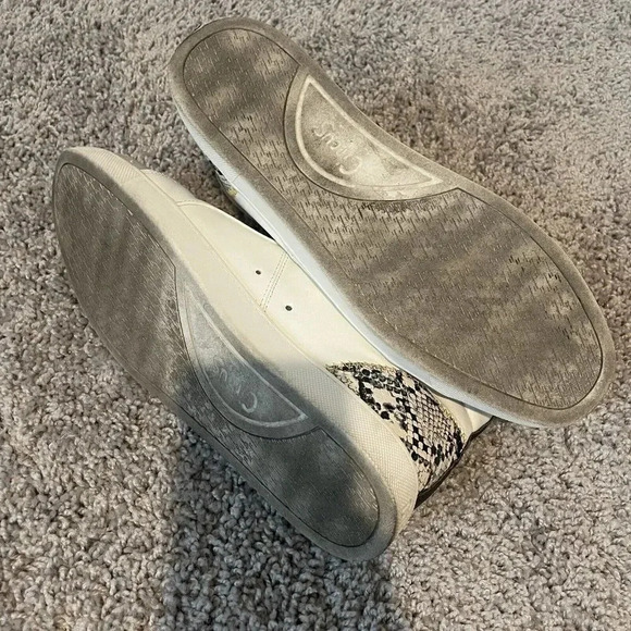 Circus by Sam Edelman Womens Deszi Design Lace up White Sneaker Size 9 - Picture 7 of 12